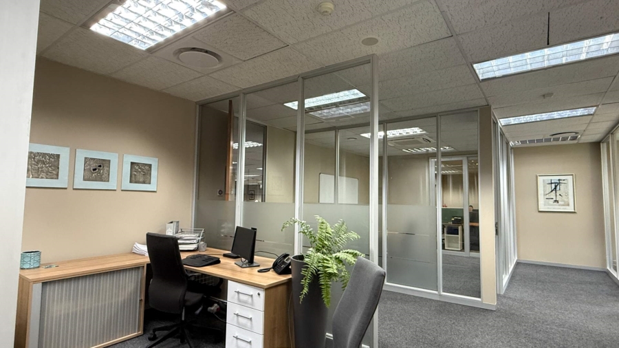 To Let Commercial Property for Rent in De Waterkant Western Cape